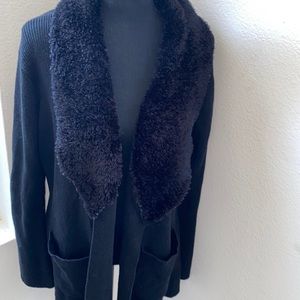Studio M faux fur trim, black cardigan sweater, size large, good condition